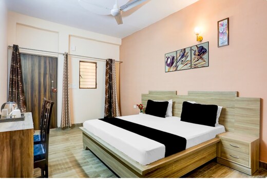 Hotel Amrit Palace