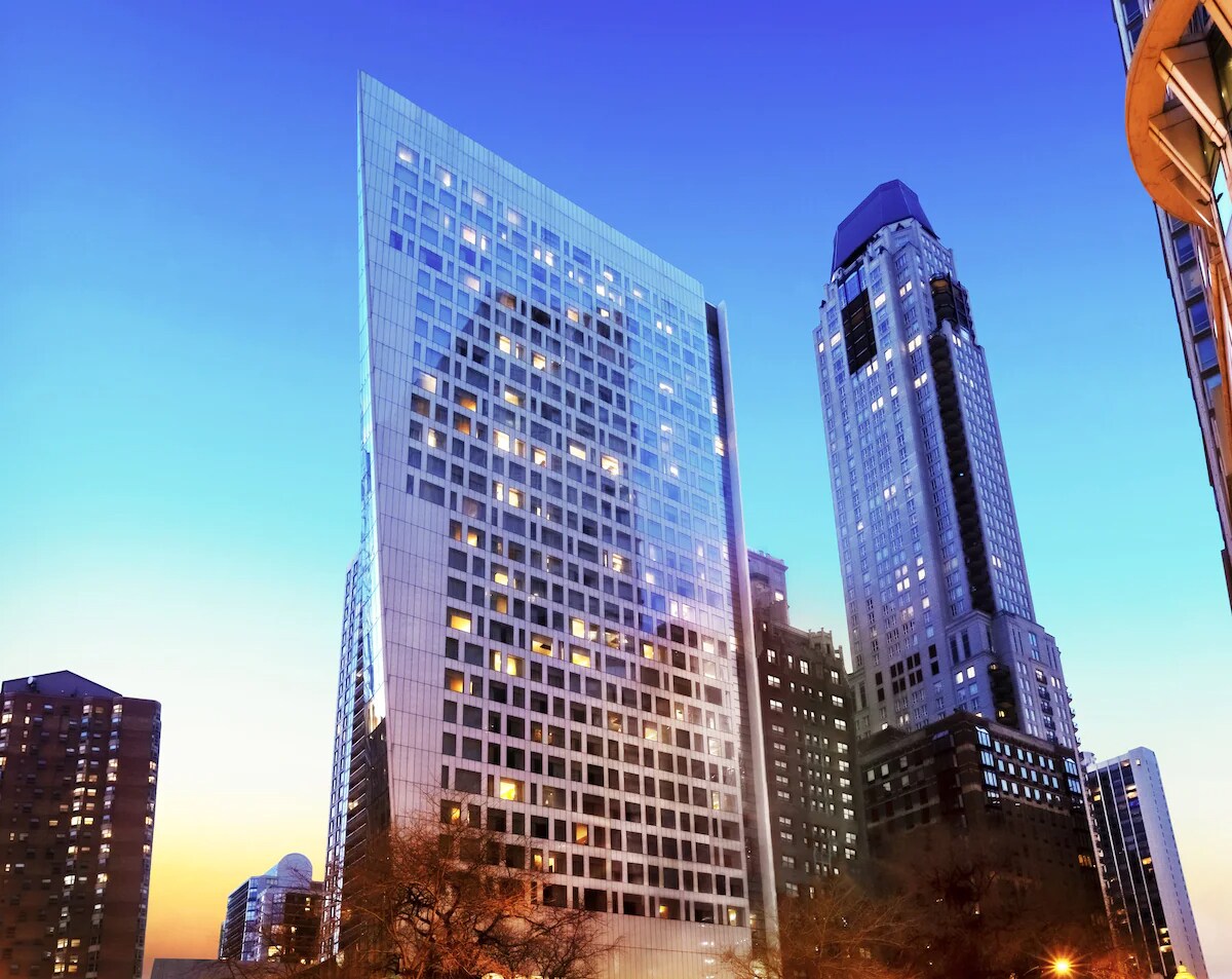 Sofitel Chicago Magnificent Mile - Tap to explore photos