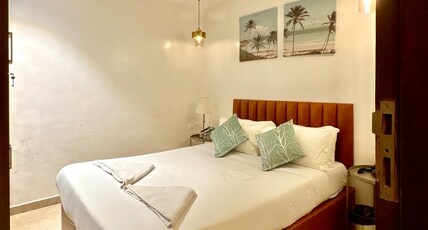 The Majlis Hotel Colaba Mumbai Room Type - Deluxe Double Room
