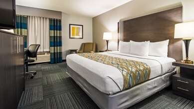 Best Western Naperville Inn Room Type - 1 King Bed, Non-Smoking, Microwave And Refrigerator, Wi-Fi, Full Breakfast