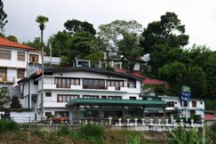 Heaven Seven Kandy's Hotel