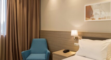 Hampton by Hilton Rome East Room Type - QUEEN ROOM