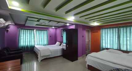 Hotel Raj Room Type - 4 bedded Room