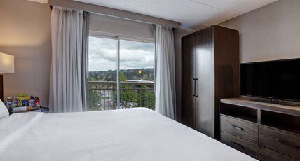 Embassy Suites by Hilton Seattle Bellevue Room Type - 1 KING PREMIUM STE NOSMOK