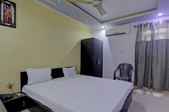 Super Hotel O Sri Krishna Palace