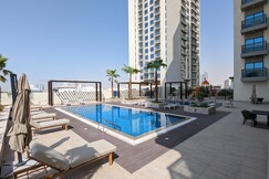 Stylish Studio Apartment at RMT Residence with Gym, Pool and Free Parking