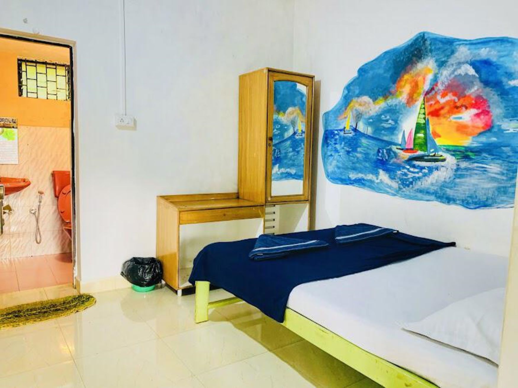 Colomb Homestay - Tap to explore photos