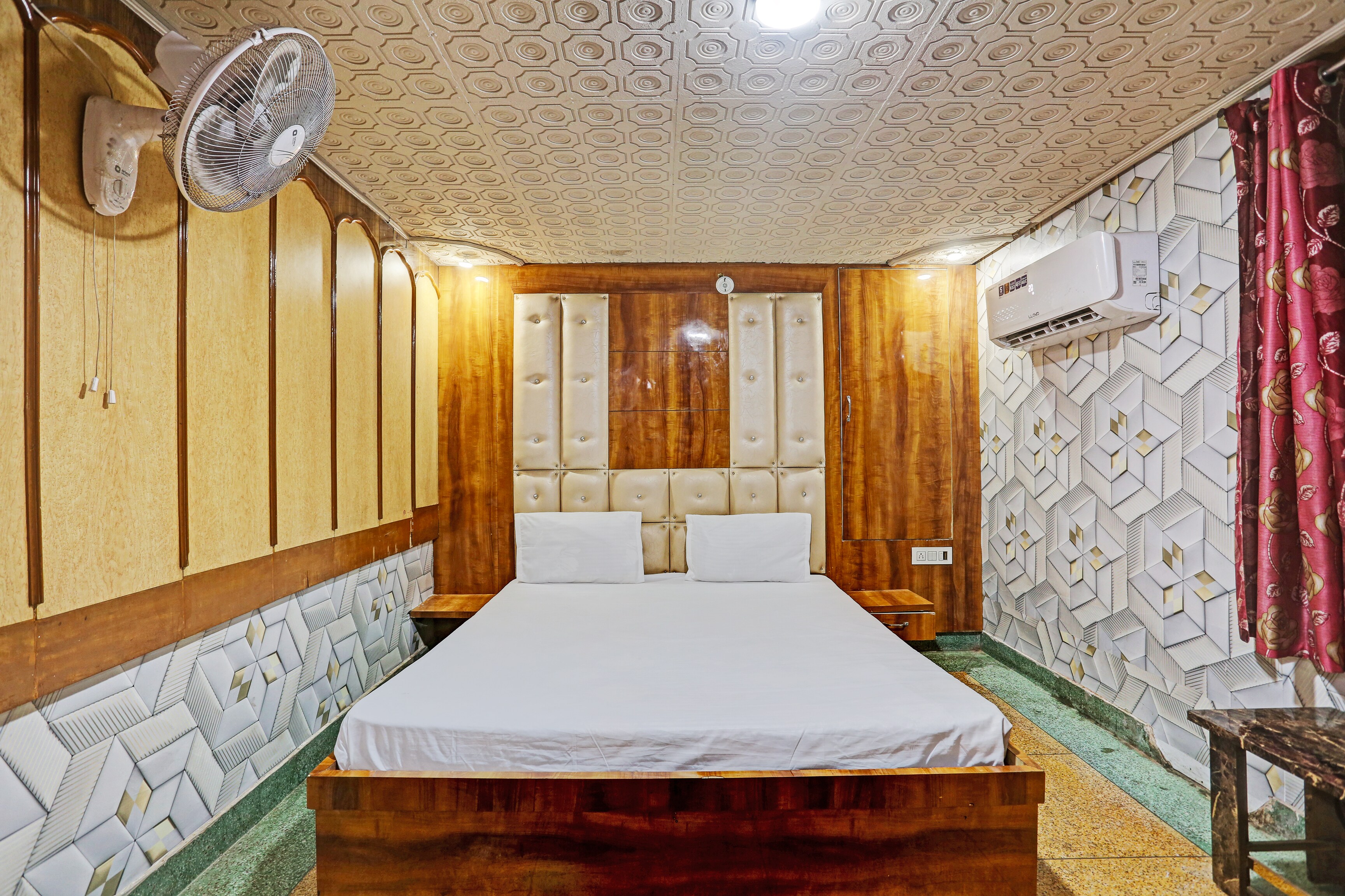 Hotel O Saffron Night Stay - Tap to explore photos