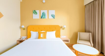 Bloom Hotel Katra Room Type - Deluxe King Room