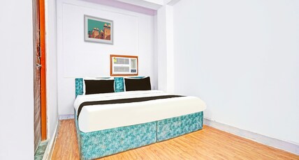 OYO 828104 Hotel Pacific Stay Room Type - Classic