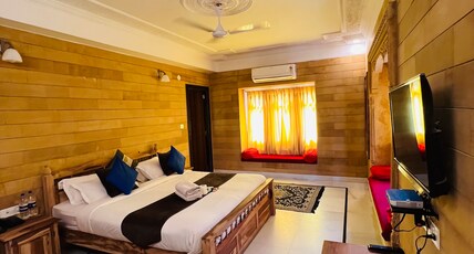 Hotel Garh Villa Room Type - Superior AC Room