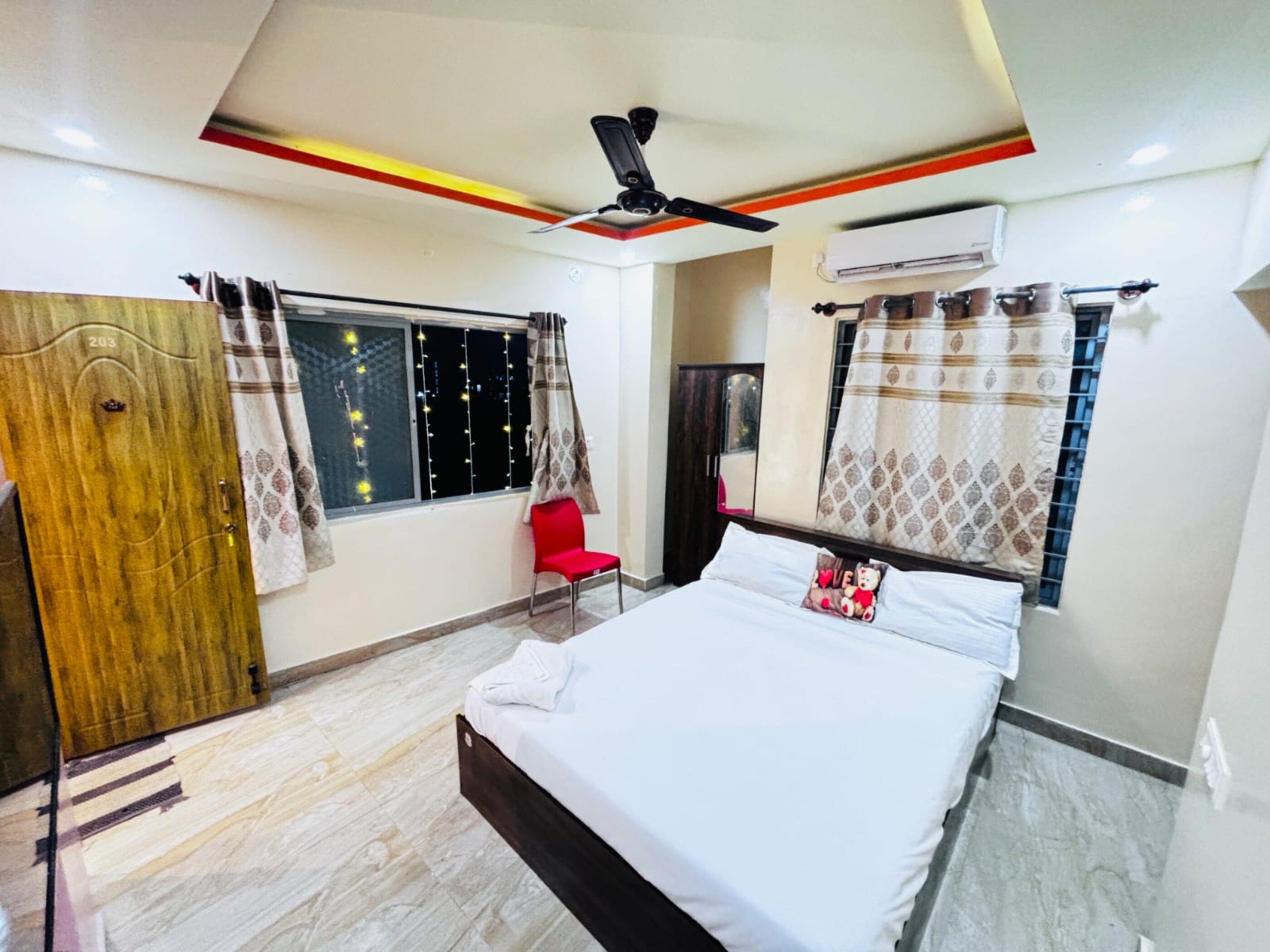 Royal Ruby Hotel - Electronic City - Tap to explore photos