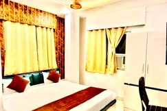 Shiv Dham Palace