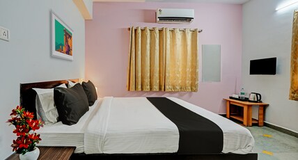 Hotel O Skylark Service Apartment Room Type - Classic