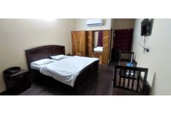 Rooms of FabHotel Maharaja Palace