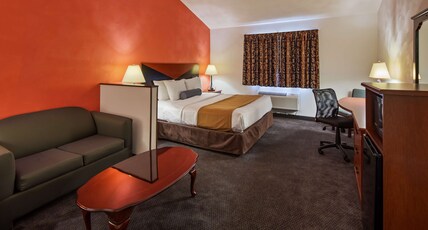 SureStay Hotel by Best Western Greenville Room Type - 1 King Bed, Non-Smoking, Sofabed For One Person, Sitting Area, Recliner, Desk, Microwave And Refrige SureStay Hotel by Best Western Greenville Room Type - 1 King Bed, Non-Smoking, Sofabed For One Person, Sitting Area, Recliner, Desk, Microwave And Refrige