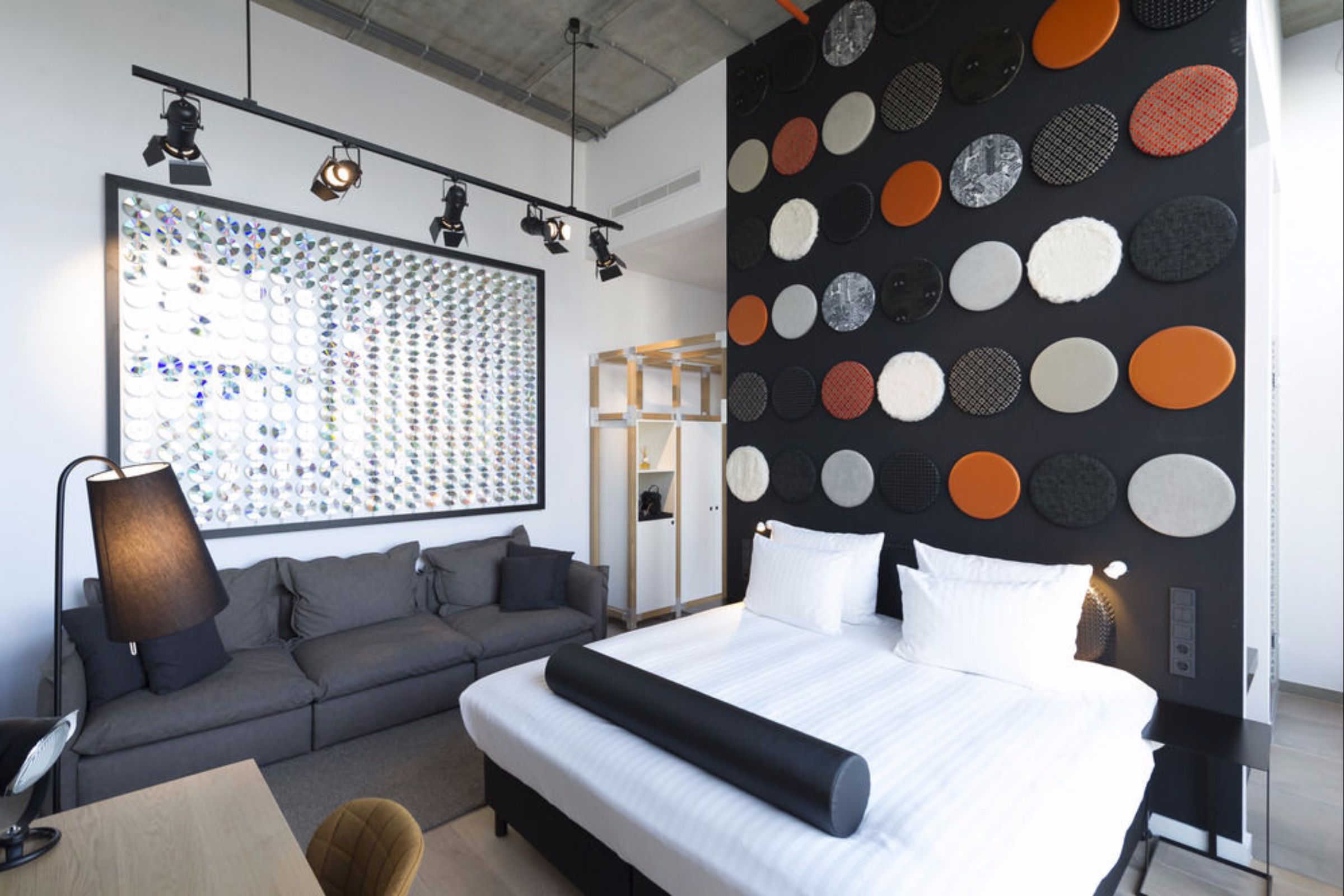 Jaz Hotel Amsterdam - Tap to explore photos