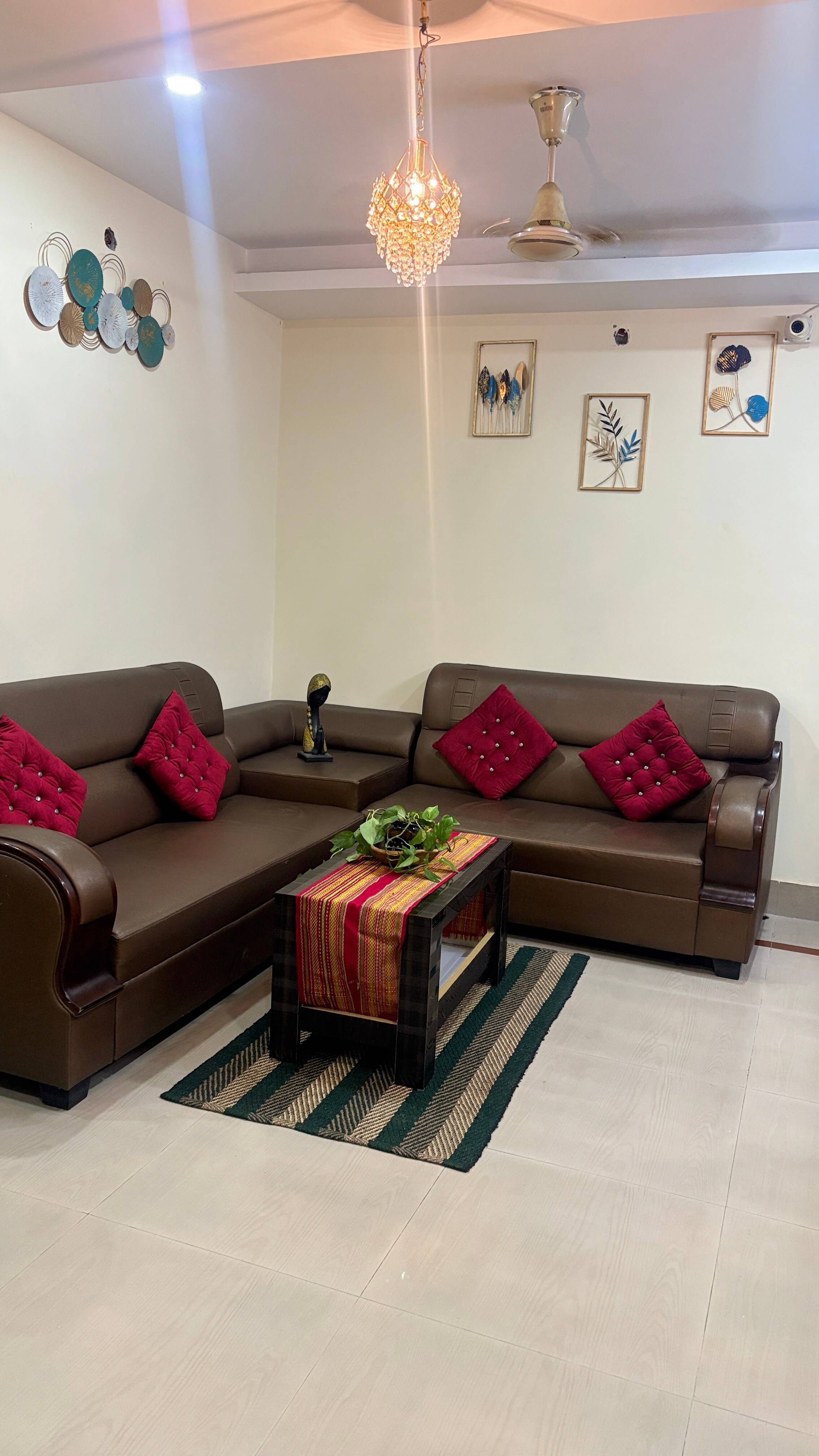 BSR Homestay - Tap to explore photos