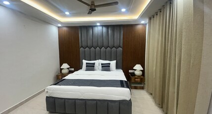 Refined Retreat Room Type - Deluxe Room