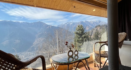 Winterfell Retreat Room Type - Infinity room (panoramic mountain view with jacuzzi) Winterfell Retreat Room Type - Infinity room (panoramic mountain view with jacuzzi)