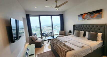 Furnishing Nest Stays | Golf estate views Room Type - 14 Mountain Majesty sunset view Furnishing Nest Stays | Golf estate views Room Type - 14 Mountain Majesty sunset view