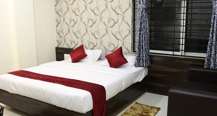 Sunshine International Boarding and Lodging Room Type - Deluxe Room