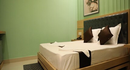 Geetanjali Resort Room Type - Super Deluxe AC 2 Bed