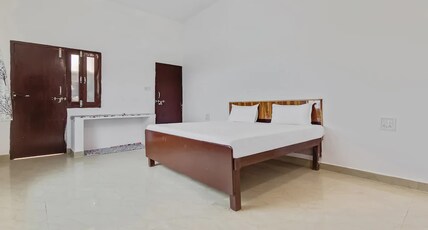 Siya Hotel and Marriage Garden Room Type - Non-AC Room