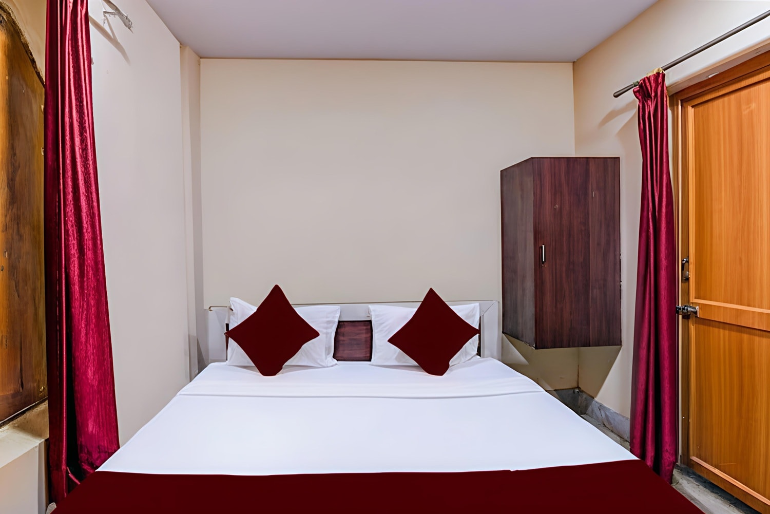 Hotel Ashirbad I comfort Near Railway Station - Tap to explore photos