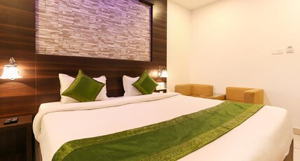 Hotel Dwaraka Grand Room Type - Standard Room