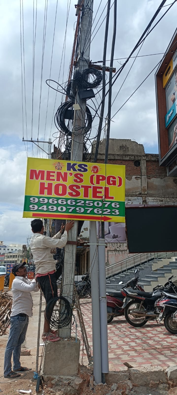 KS Men PG and Hostel. - Tap to explore photos