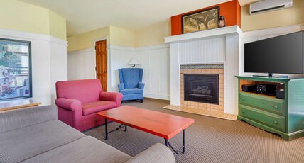 Hilton Grand Vacations Club Tremblant Canada Room Type - 1 BDRM GROUND KING