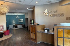 Hotel Indigo Cleveland Beachwood