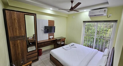 V3 INN Studio Rooms in Newtown Room Type - Deluxe Room