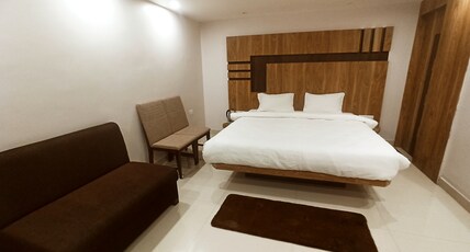 Hotel Crown Palace Room Type - Royal room