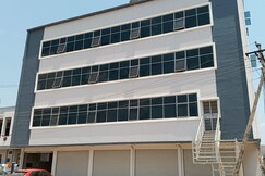 PAL Hotels Triluxe Business Hotel