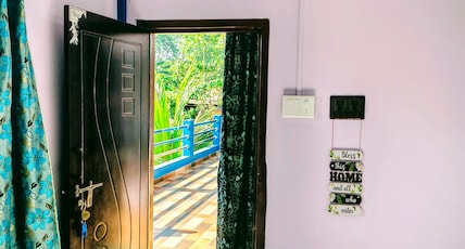 Makum Homestay Room Type - Couple Room - Non Attached Bathroom