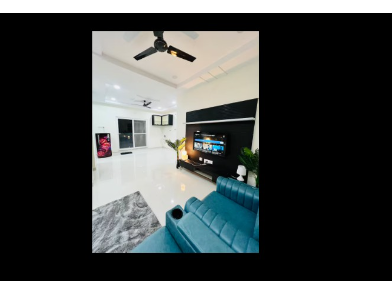 2BHK Near ISB DLF AIG Wipro US Consulate - Tap to explore photos