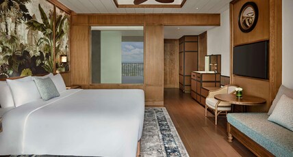 M Room Type - Executive King Room with Seaview