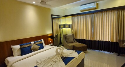 Landmark Hotel Room Type - Premier Room