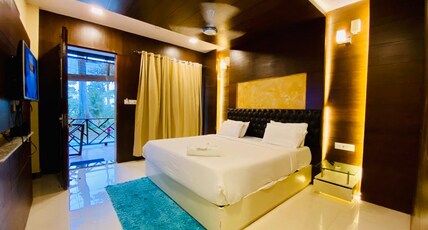 Pearl Park Beach Resort Room Type - Super Deluxe Room  Pool  and Sea View