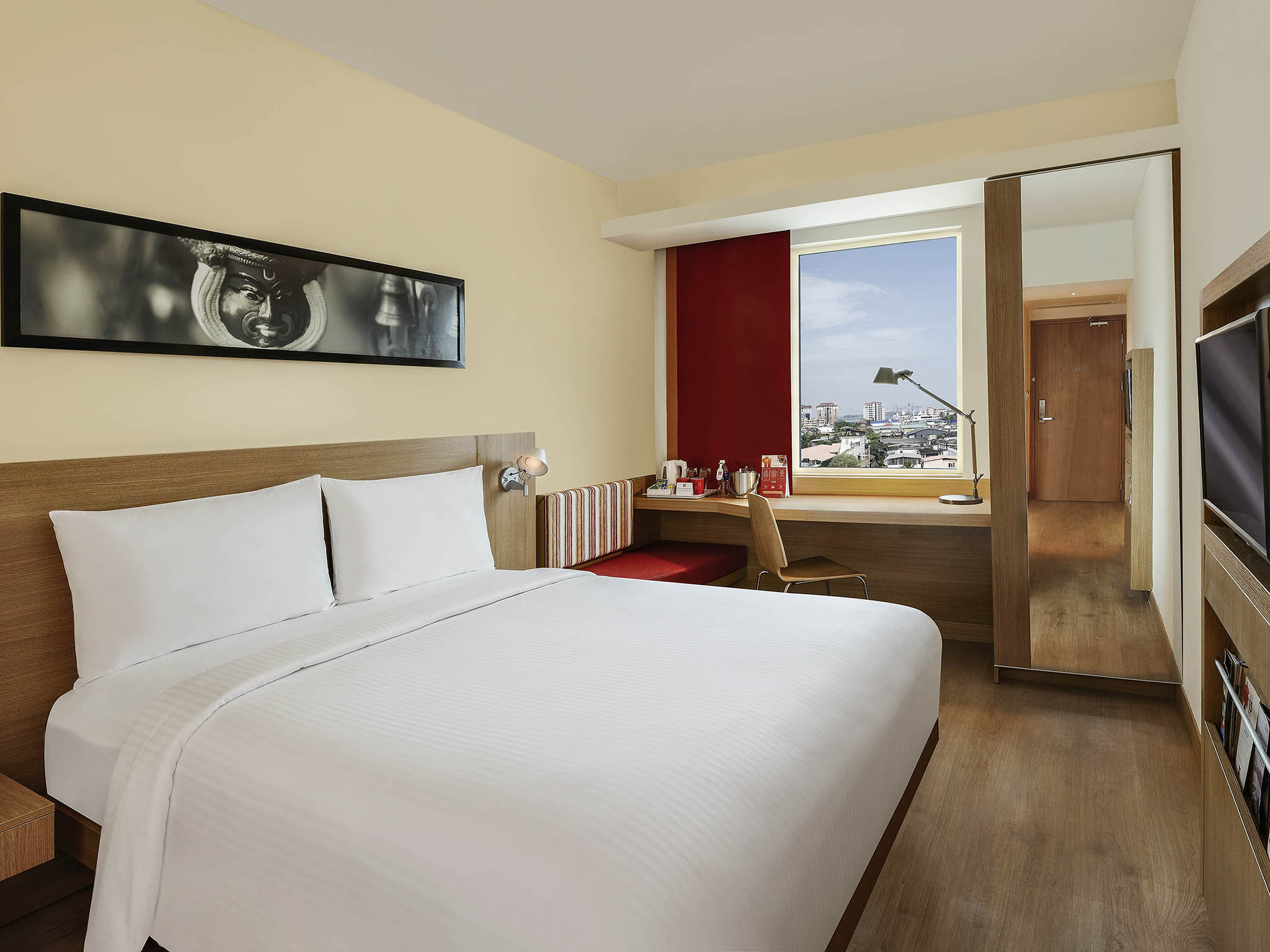 ibis Kochi City Centre - An Accor Brand - Tap to explore photos