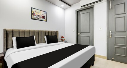 Collection O Shalimar Bagh Room Type - Classic