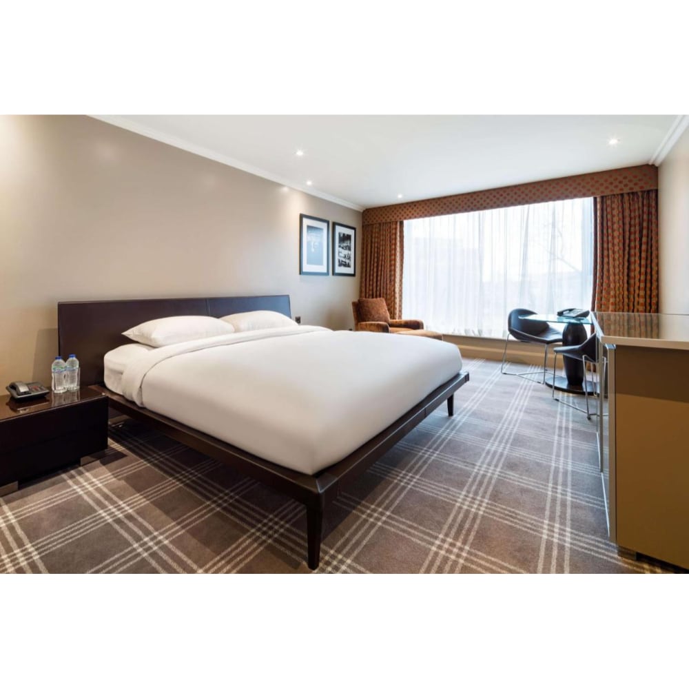 Radisson Blu Hotel, London Heathrow - Tap to explore photos