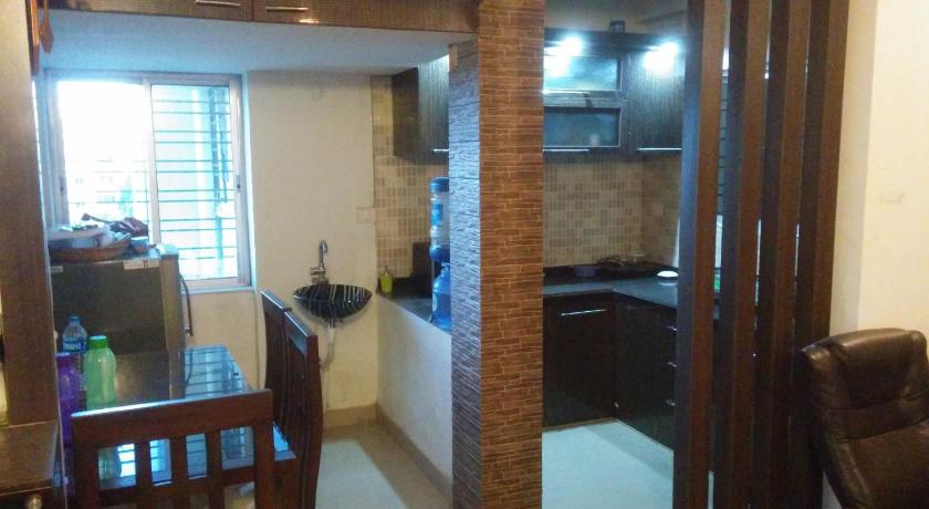 Single Occupancy Room at Patuli - Tap to explore photos