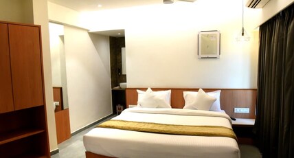 Hotel Peace Park Ratnagiri Room Type - AC SUPREMO