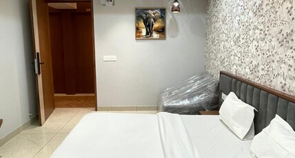 Hotel Lavish NK Room Type - Deluxe Room
