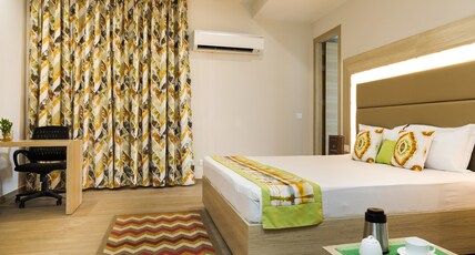 Hotel Silver Oak @ Sector 39 Room Type - Executive Room King Bed