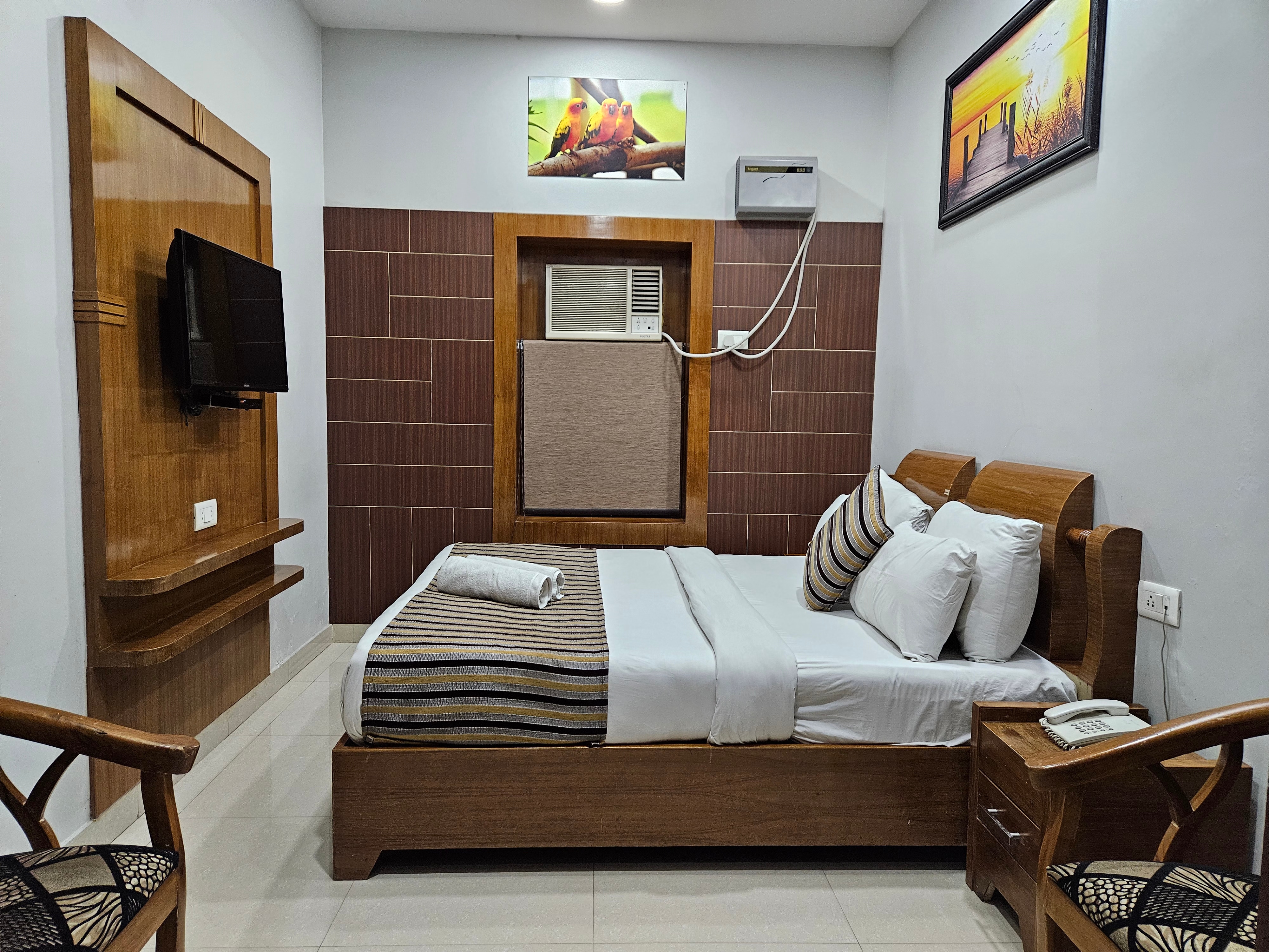 HOTEL KRISHNA JI - Tap to explore photos