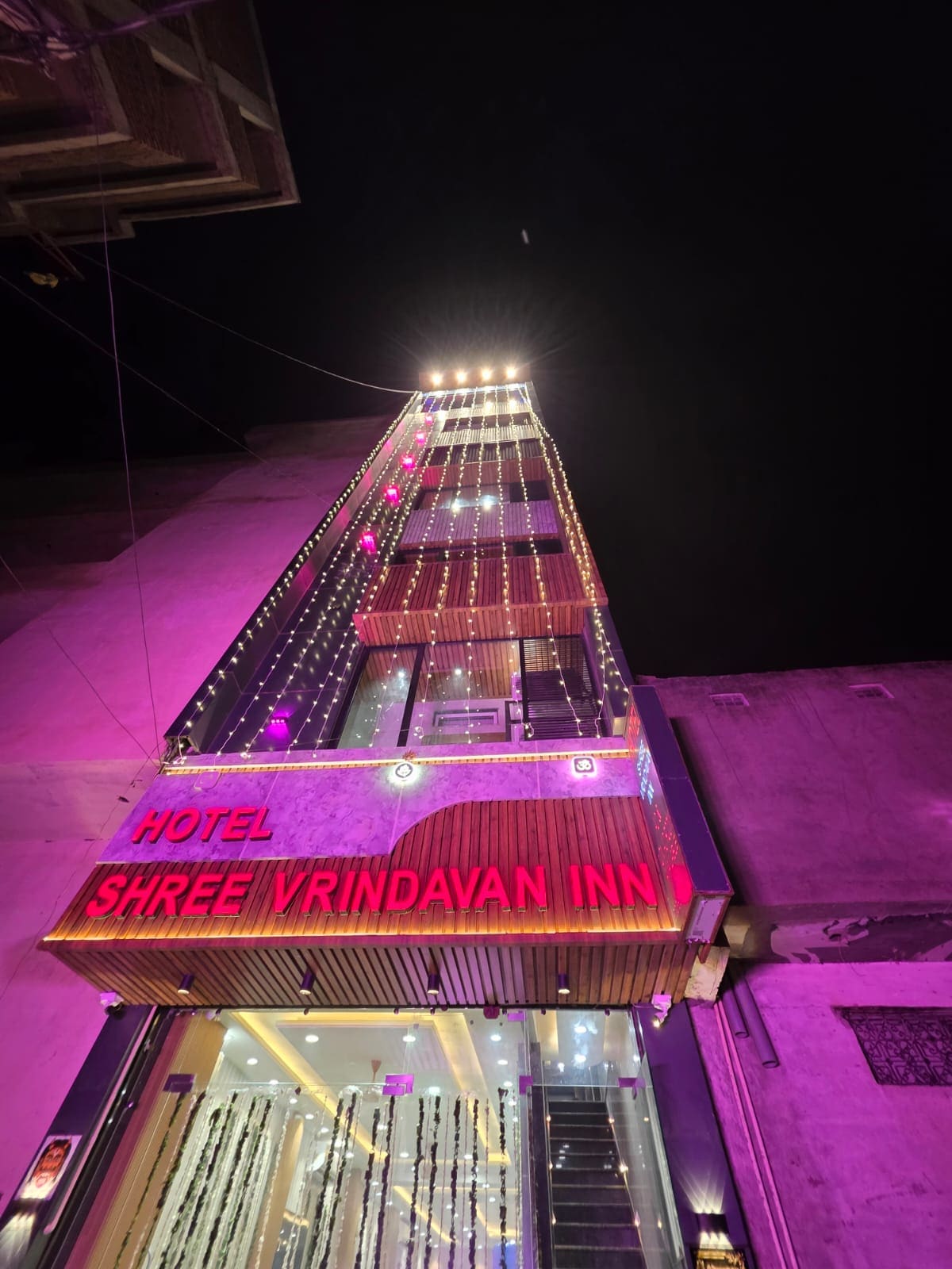 Hotel Shree Vrindavan Inn - Tap to explore photos